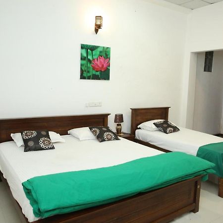 Lotus Dreams Guesthouse Weligama Exterior foto